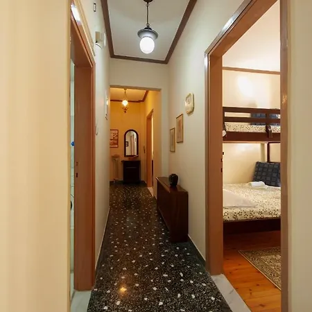 Tina's Central Flat * Салоники