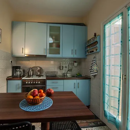 Tina's Central Flat